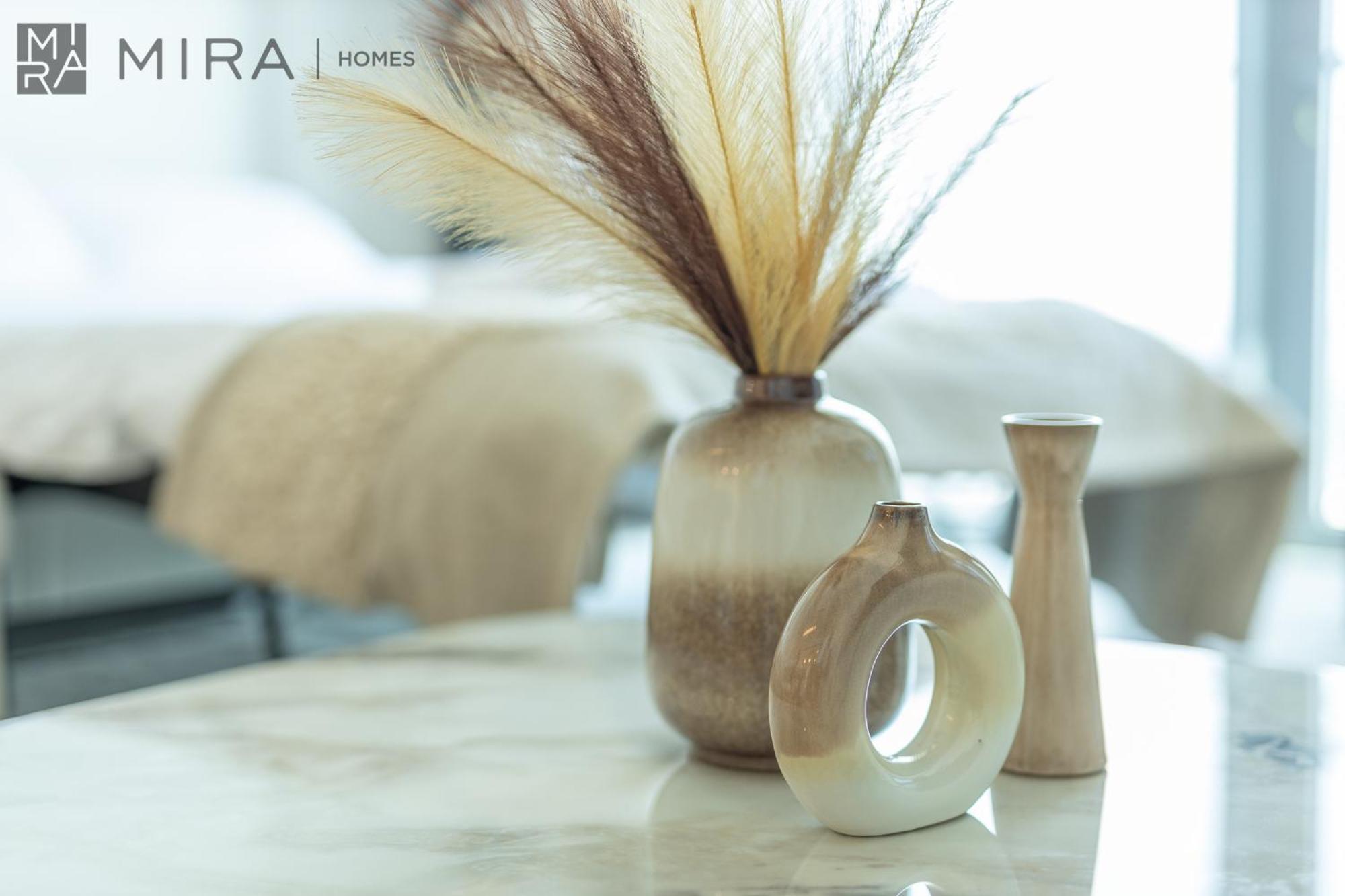 Mira Homes - Luxury 1br In Canal Front With Waterfront Living