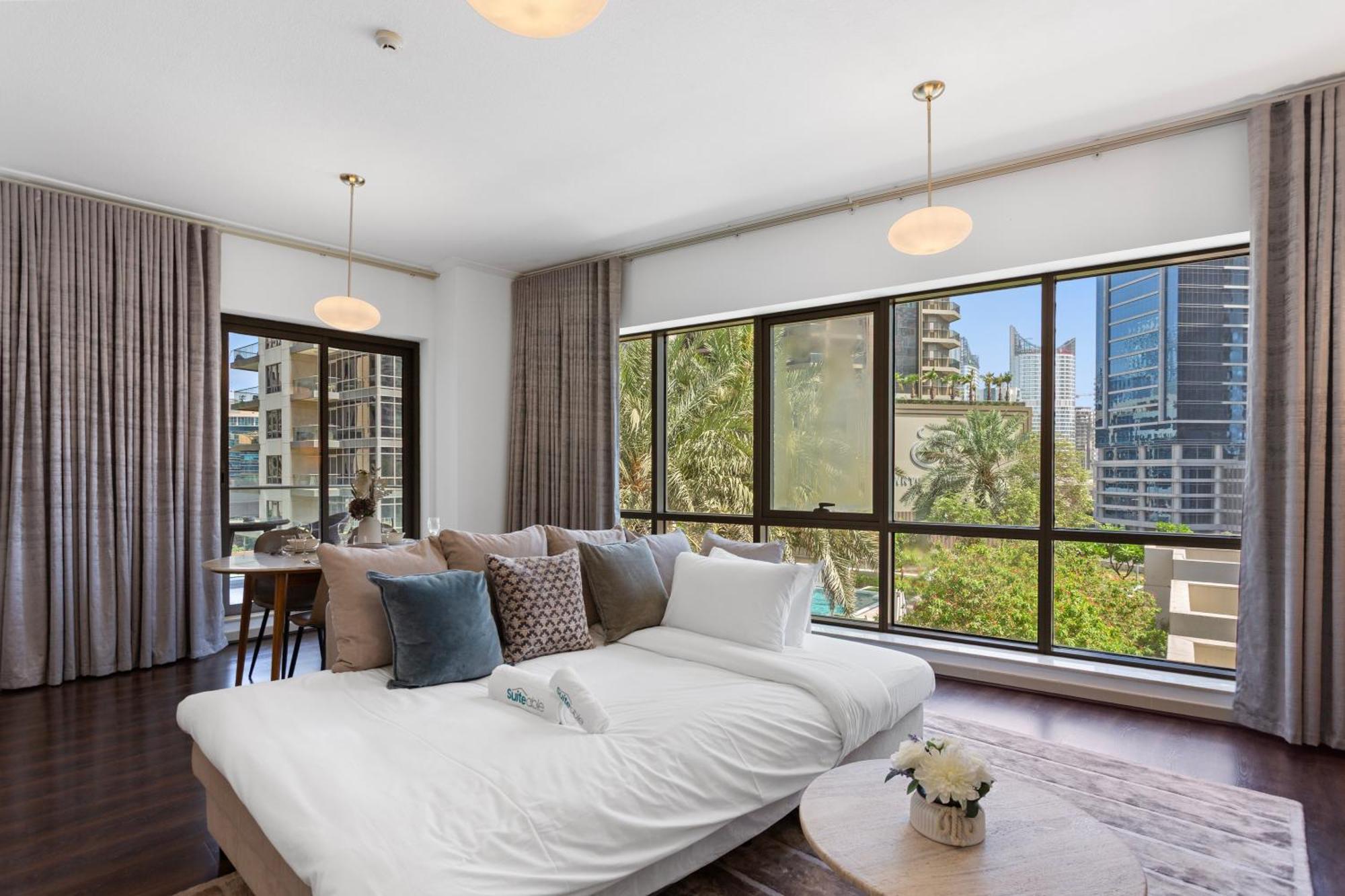 Apartment Exceptional 1-bedroom With Pool View In Downtown