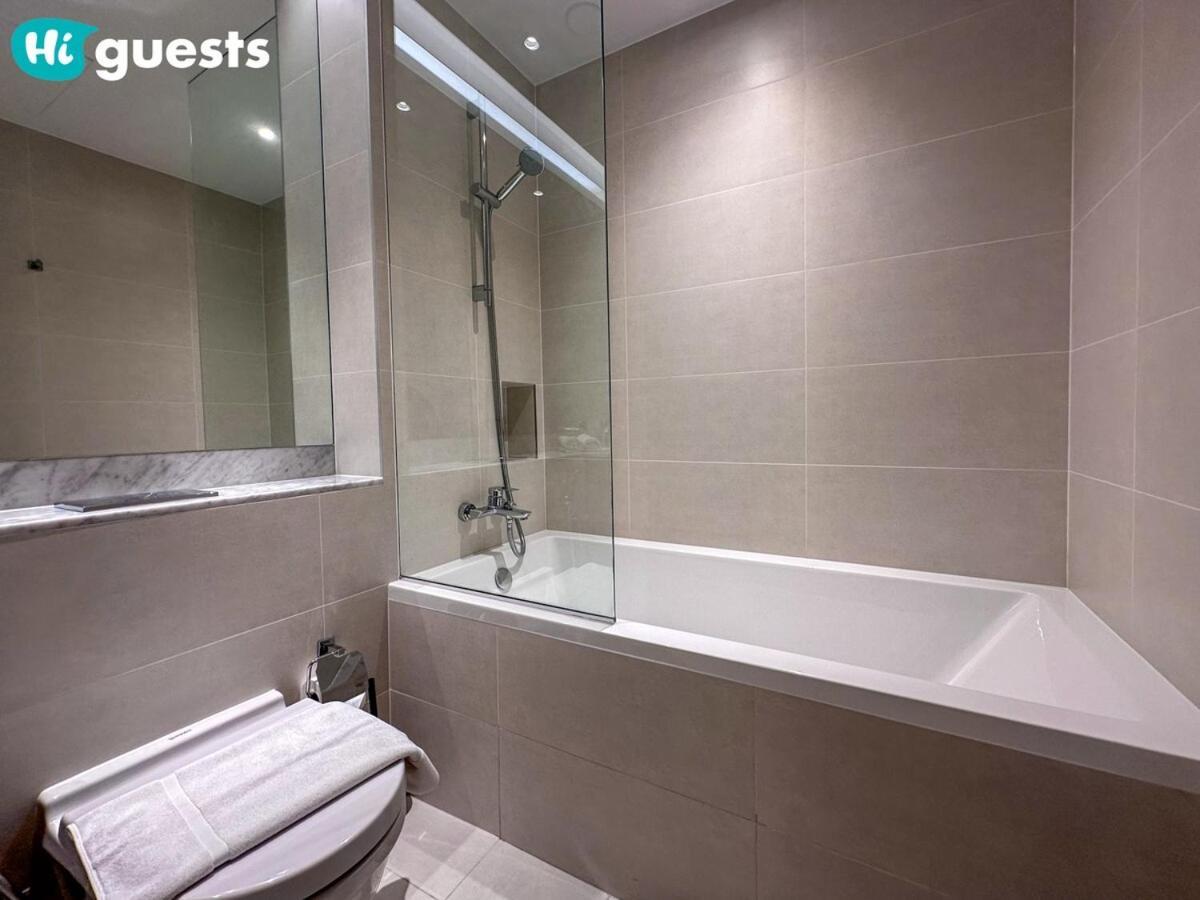 Higuests - Soothing Seaside 2 Bedroom Haven In La * Dubai