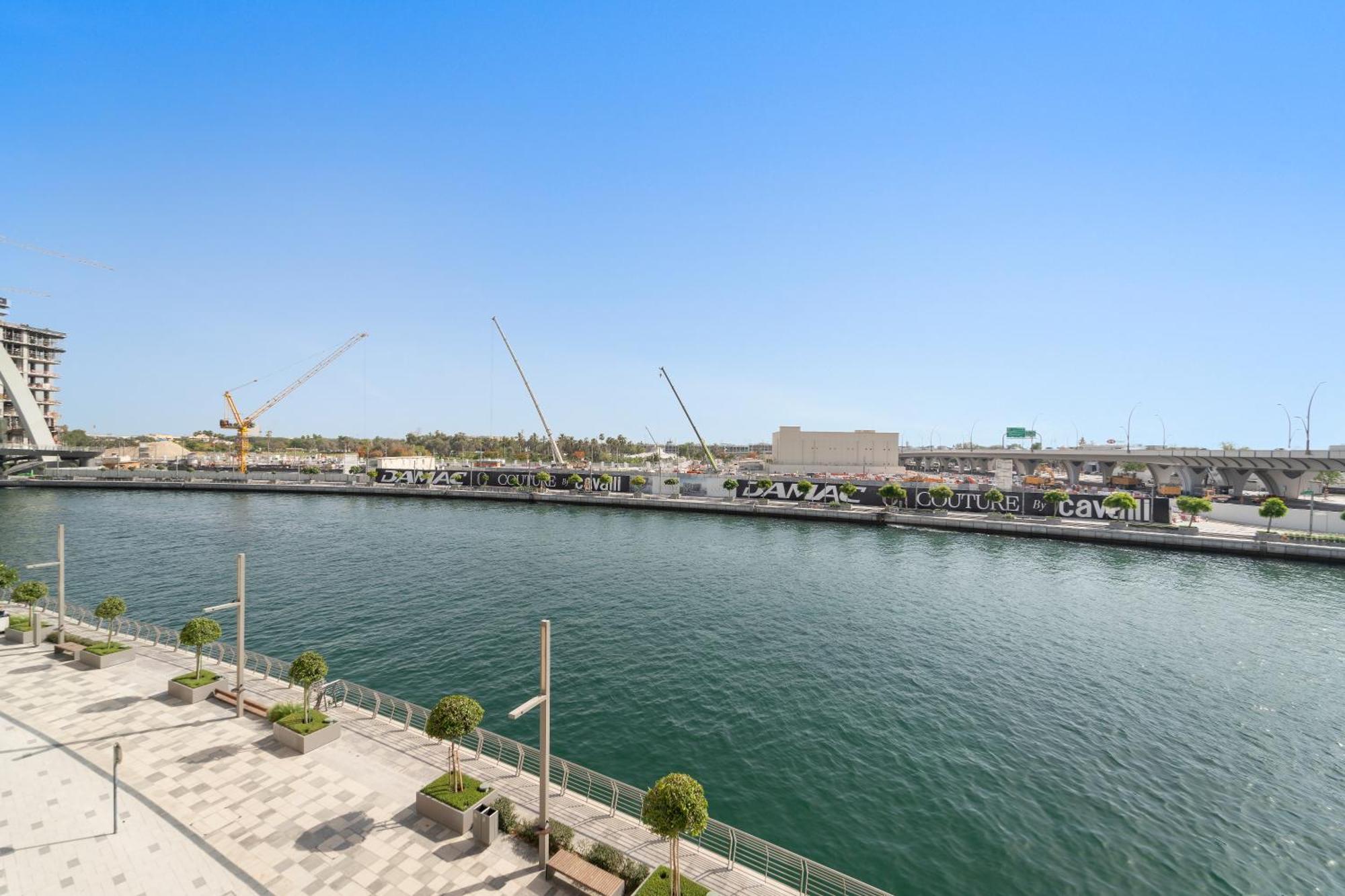 Apartment 2br Canal Front B3, Canal Views *