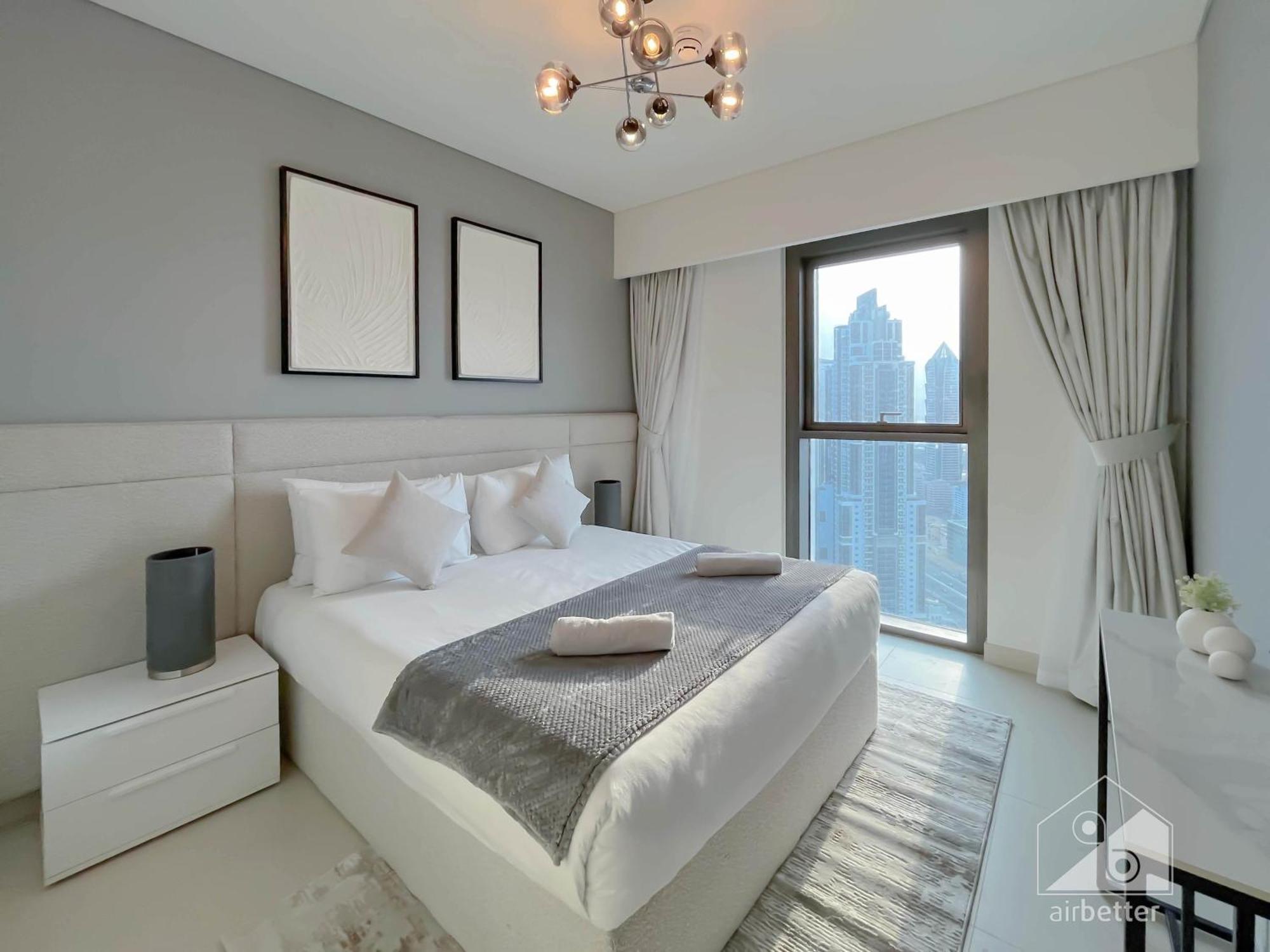 Burj Crown Luxury 2br I Balcony & Panoramic Views Apartment Dubai