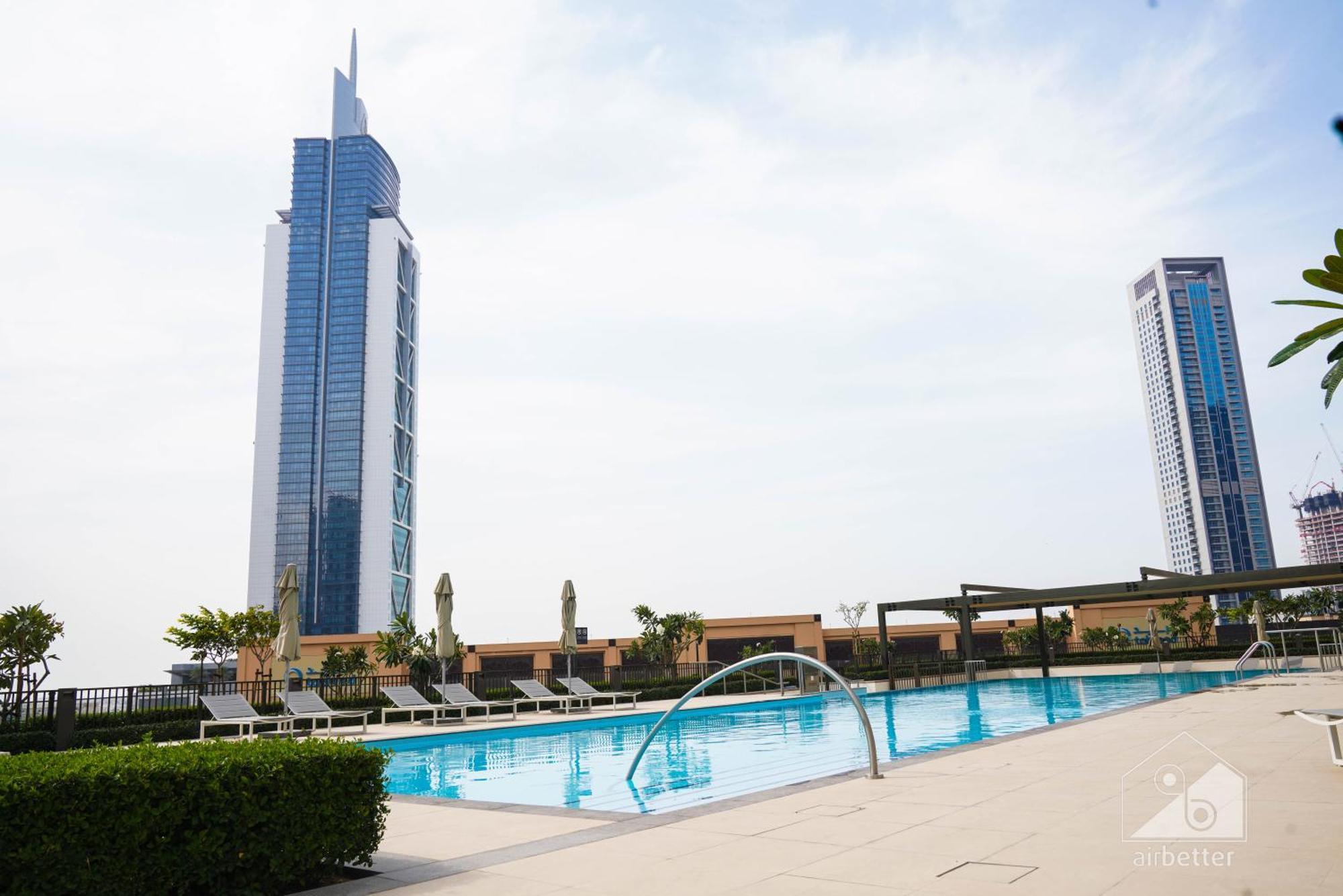 Burj Crown Luxury 2br I Balcony & Panoramic Views Apartment Dubai