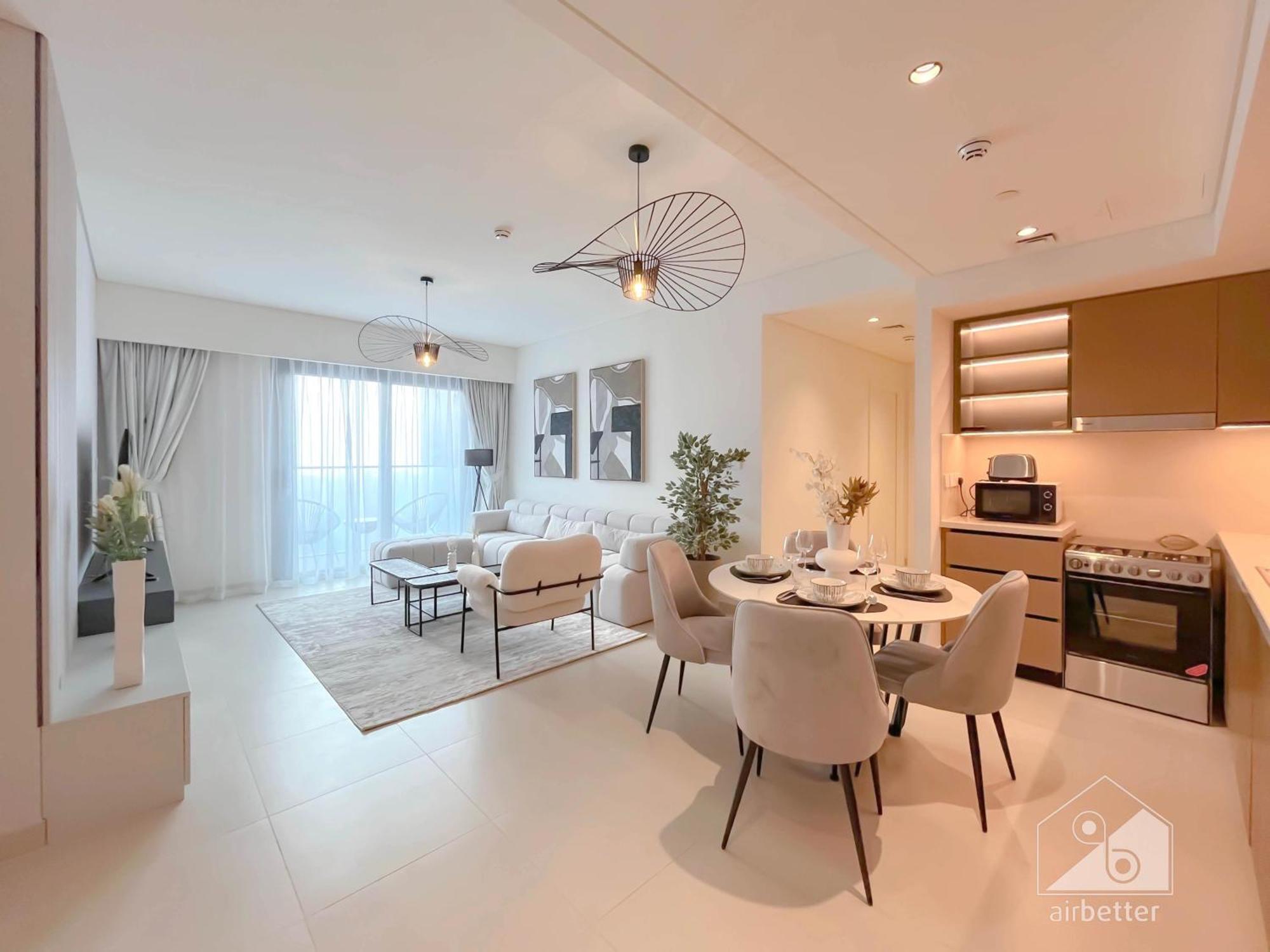 Burj Crown Luxury 2br I Balcony & Panoramic Views * Dubai