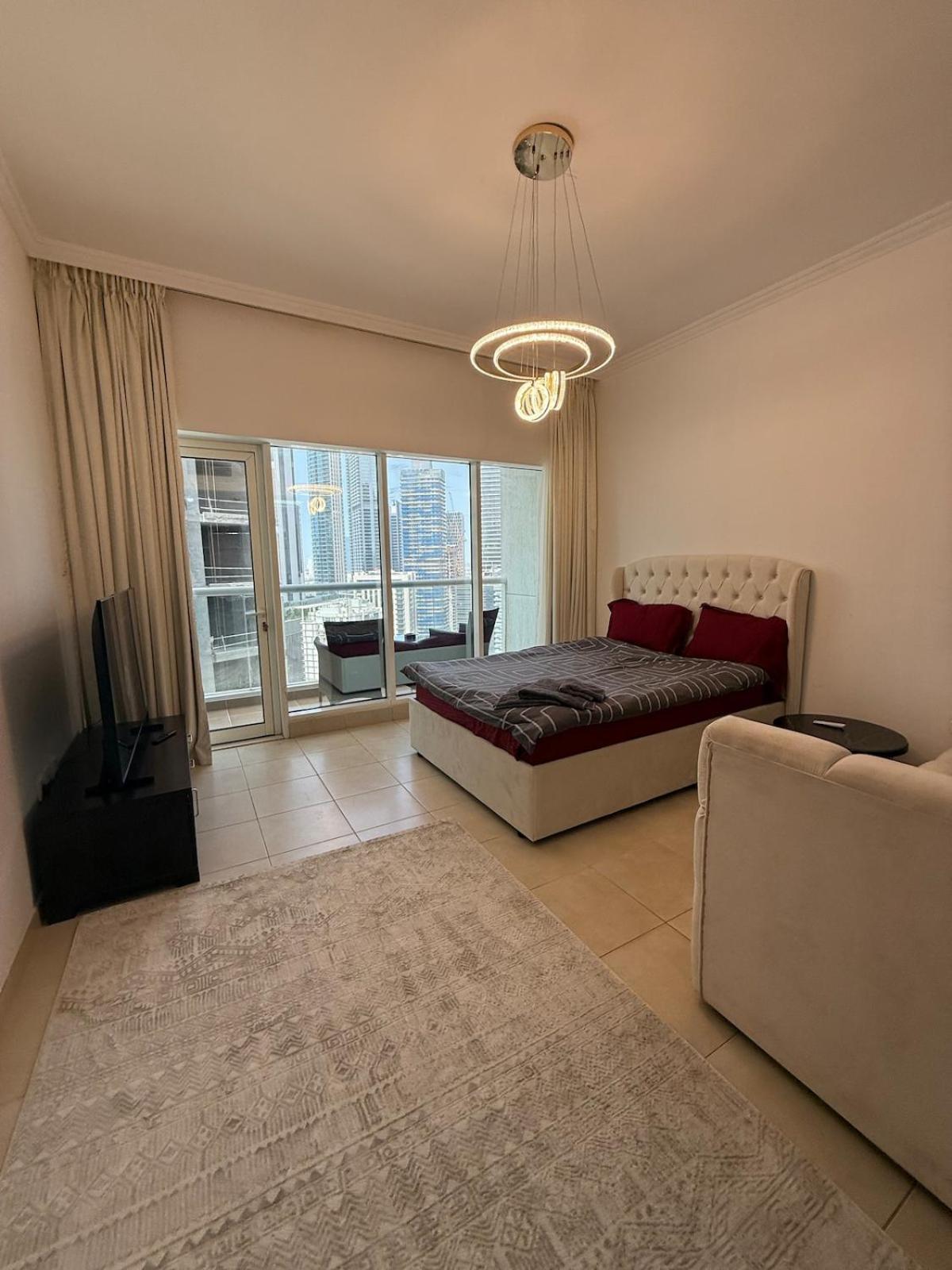 Luxury 1br With Scenic View Near Mall