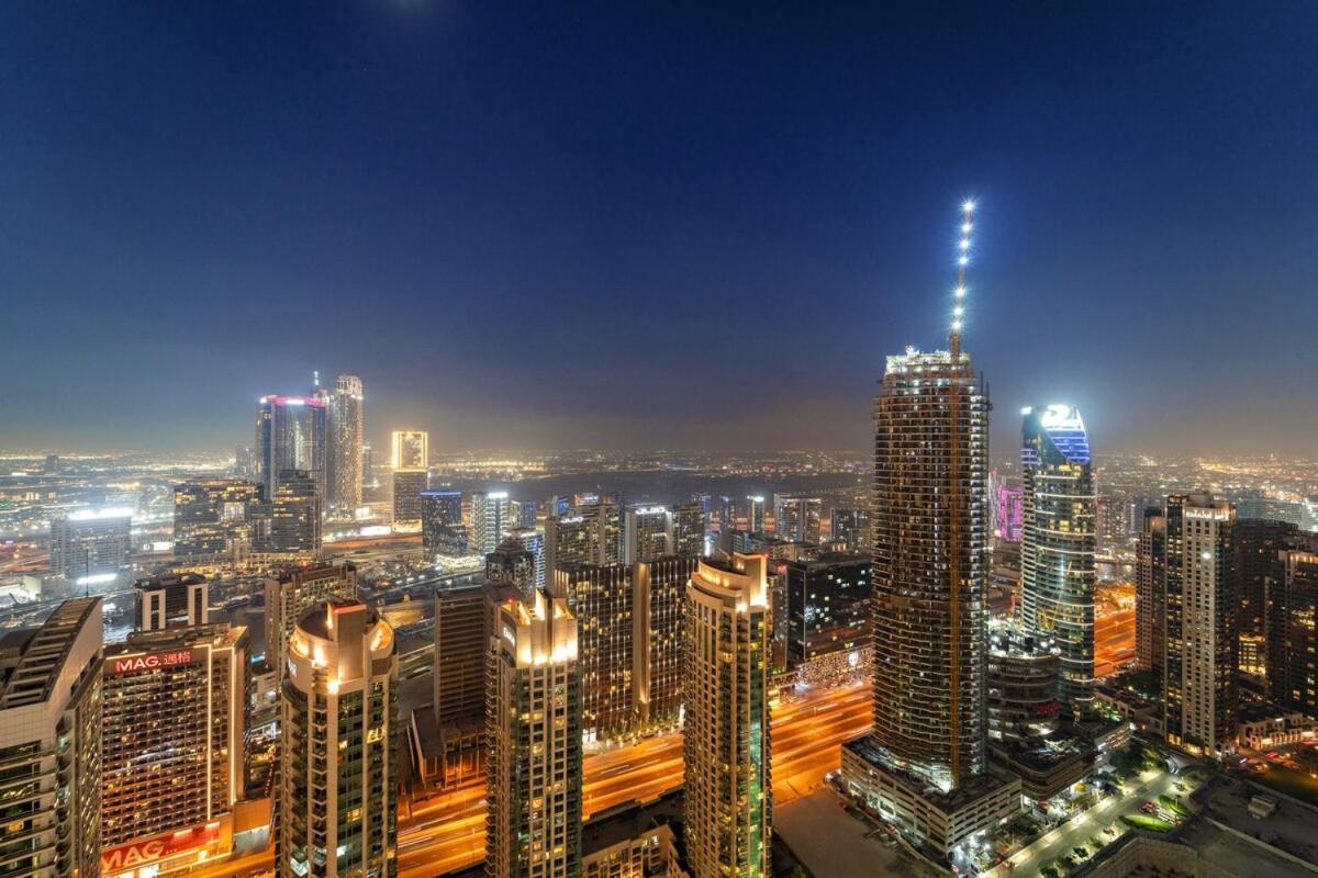 First Class 1br Iconic Views, Prime Address * Dubai