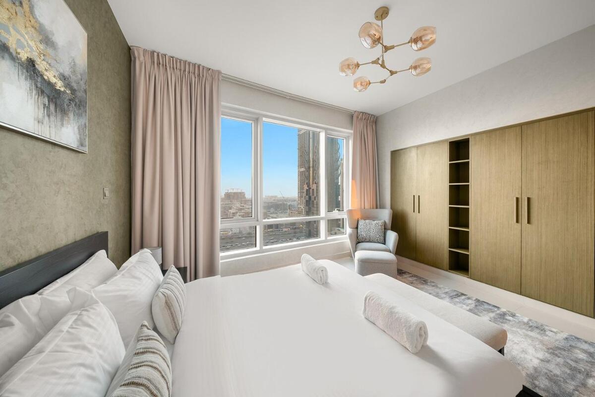 First Class 1br Sleek In The Sky Dubai