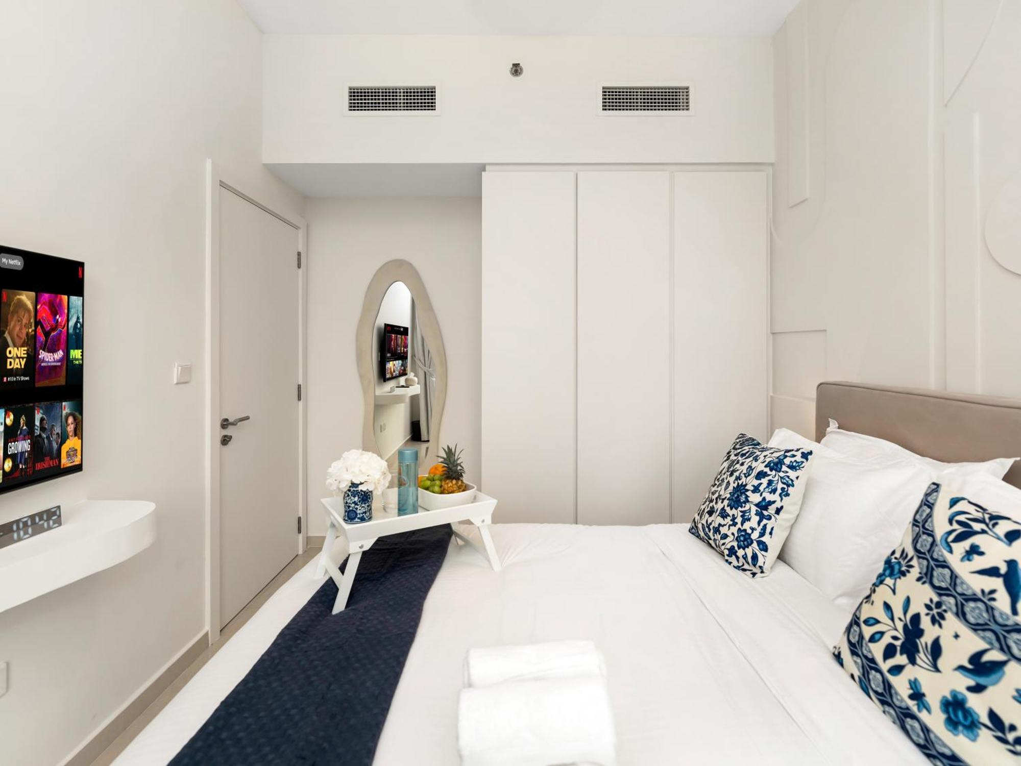 Luxury With Balcony & Full Burj Khalifa View By Dejaview Apartment *