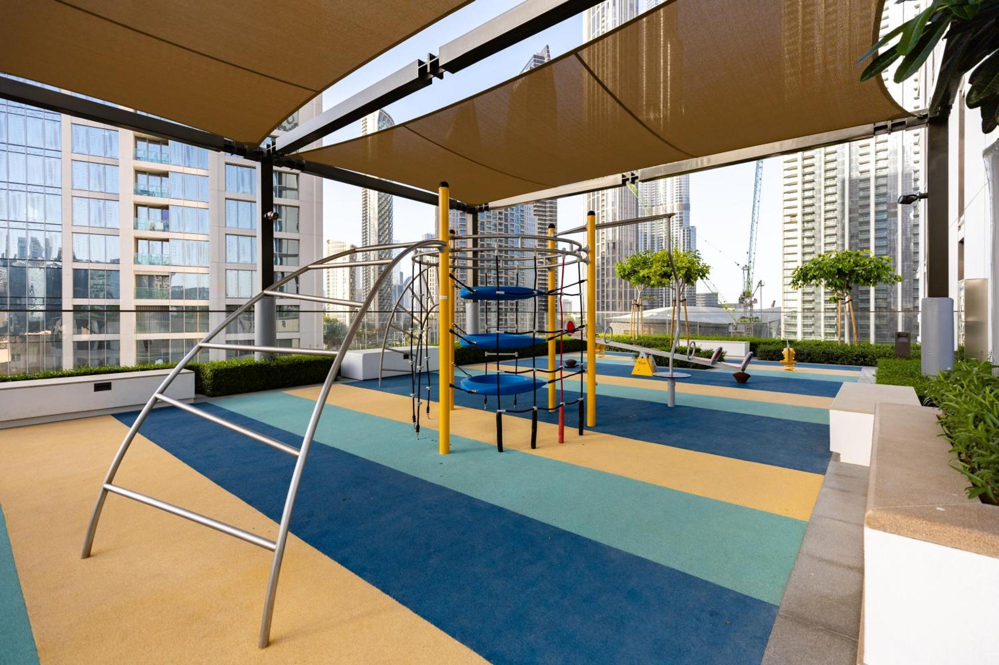 Outsdier - 1br In The Heart Of Downtown Sea View Walk To Burj & Mall *