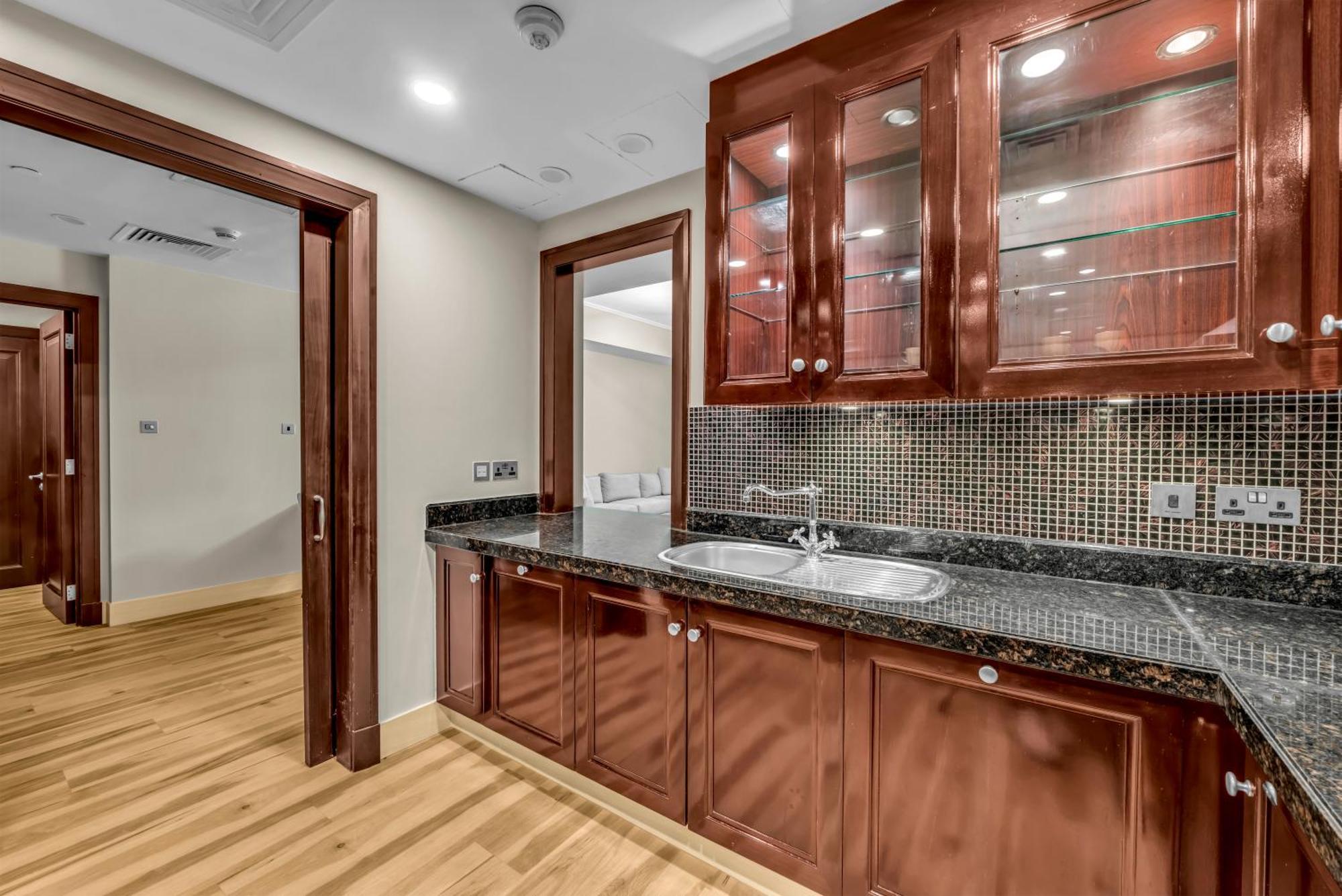 Front Burj Khalifa 2br In Old Town Community