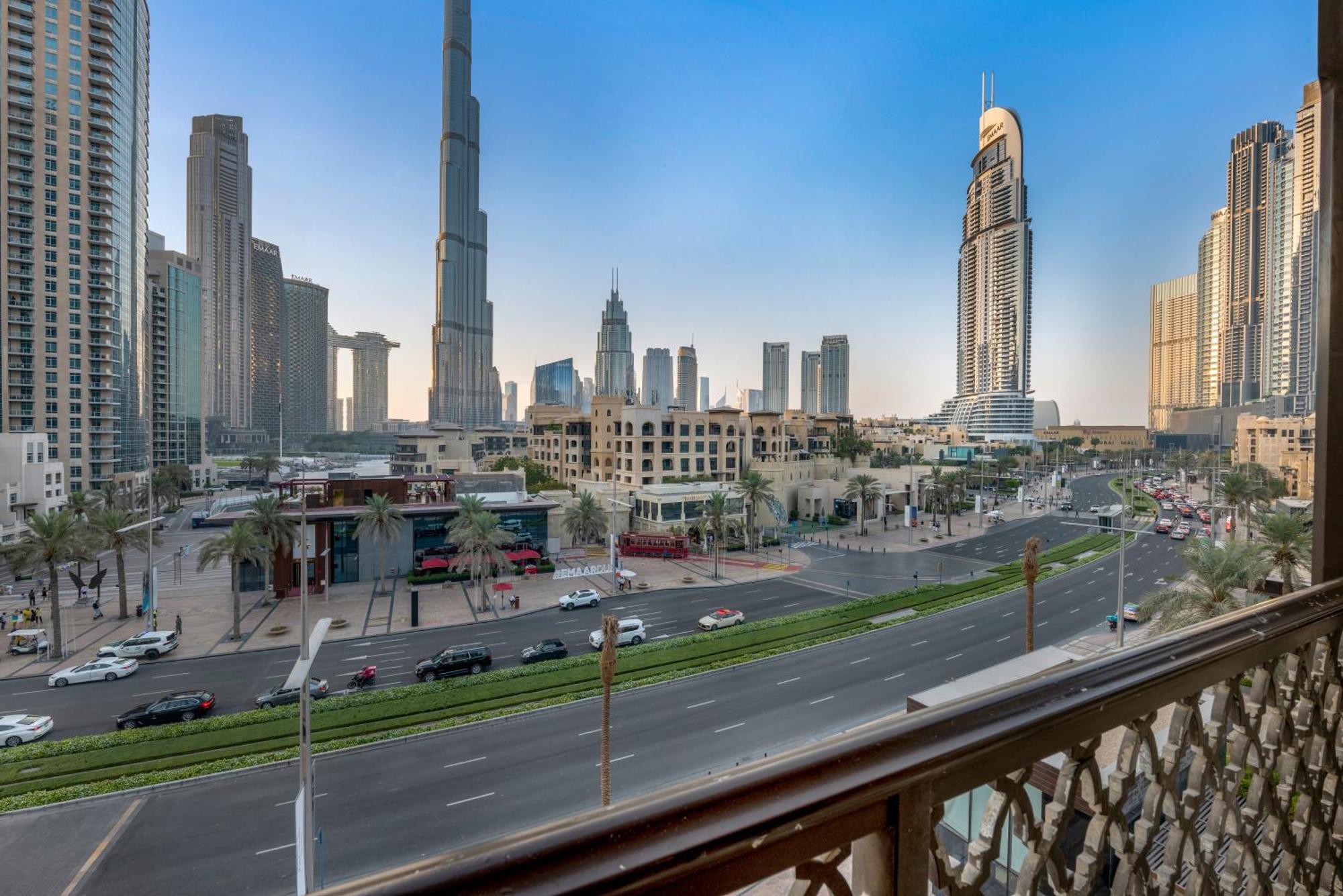 Front Burj Khalifa 2br In Old Town Community Apartment *