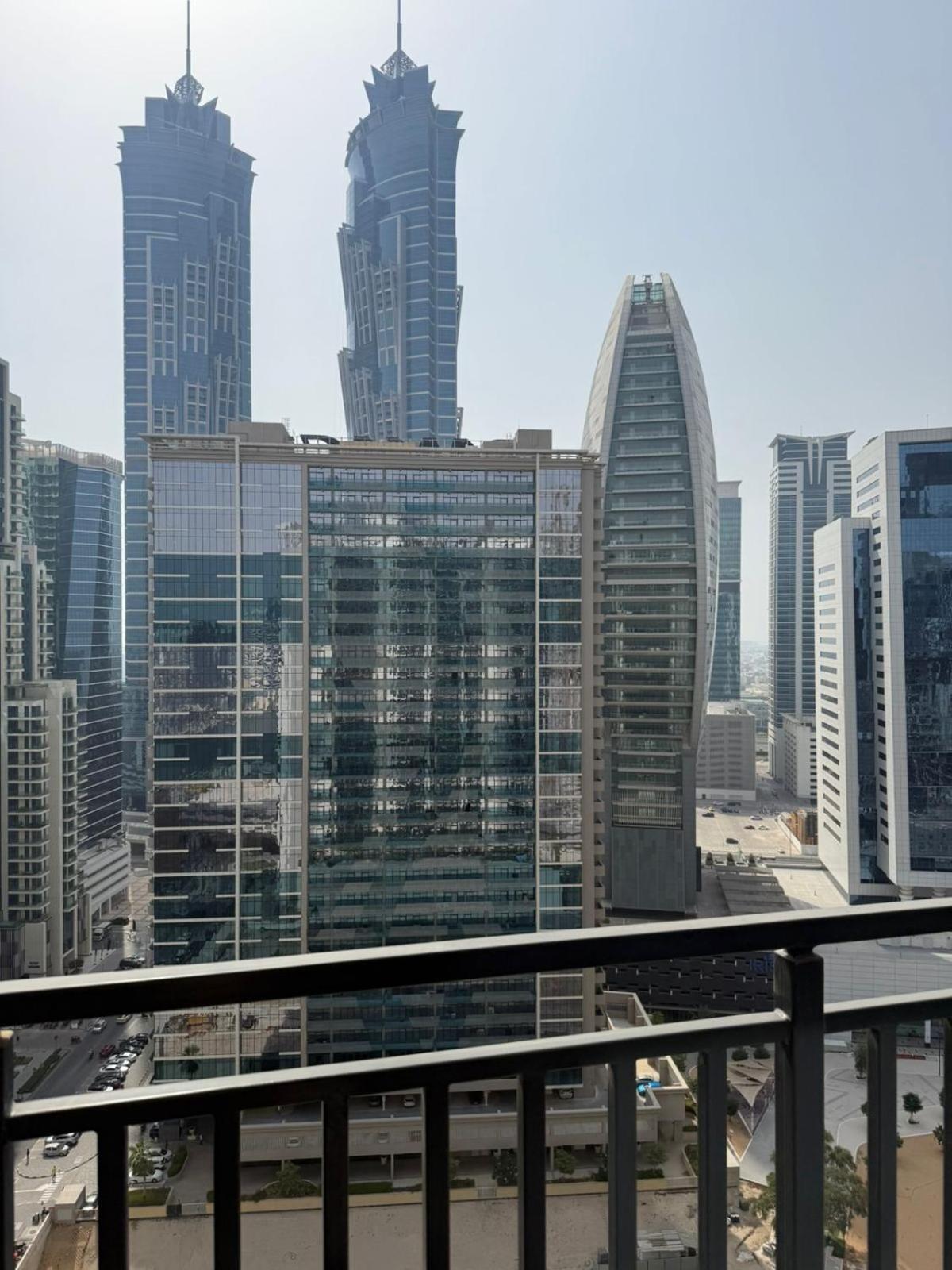 1 Bedroom In Zada Minutes To Mall & Burj Khalifa Apartment *
