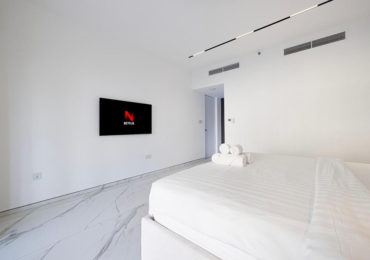 Palm Jumeirah Paradise- Luxury,unveiled