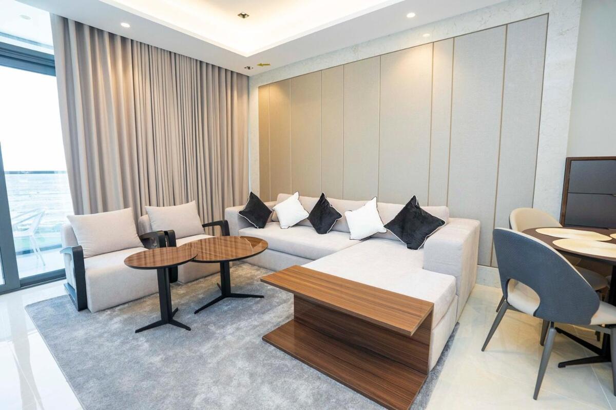 Stylish 2br In Business Bay Life - Free Pool *