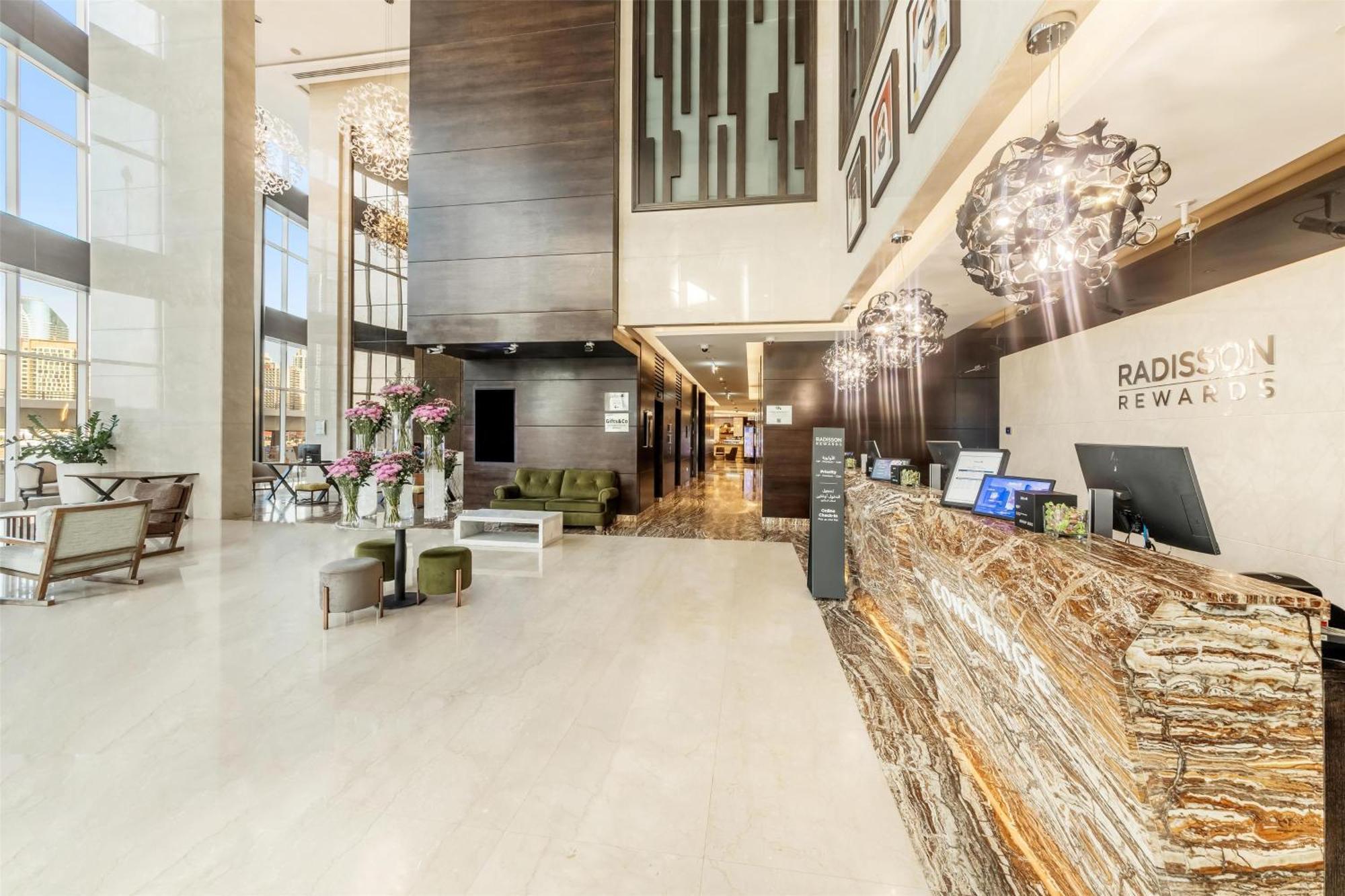 Radisson Blu Hotel, Canal View Dubai