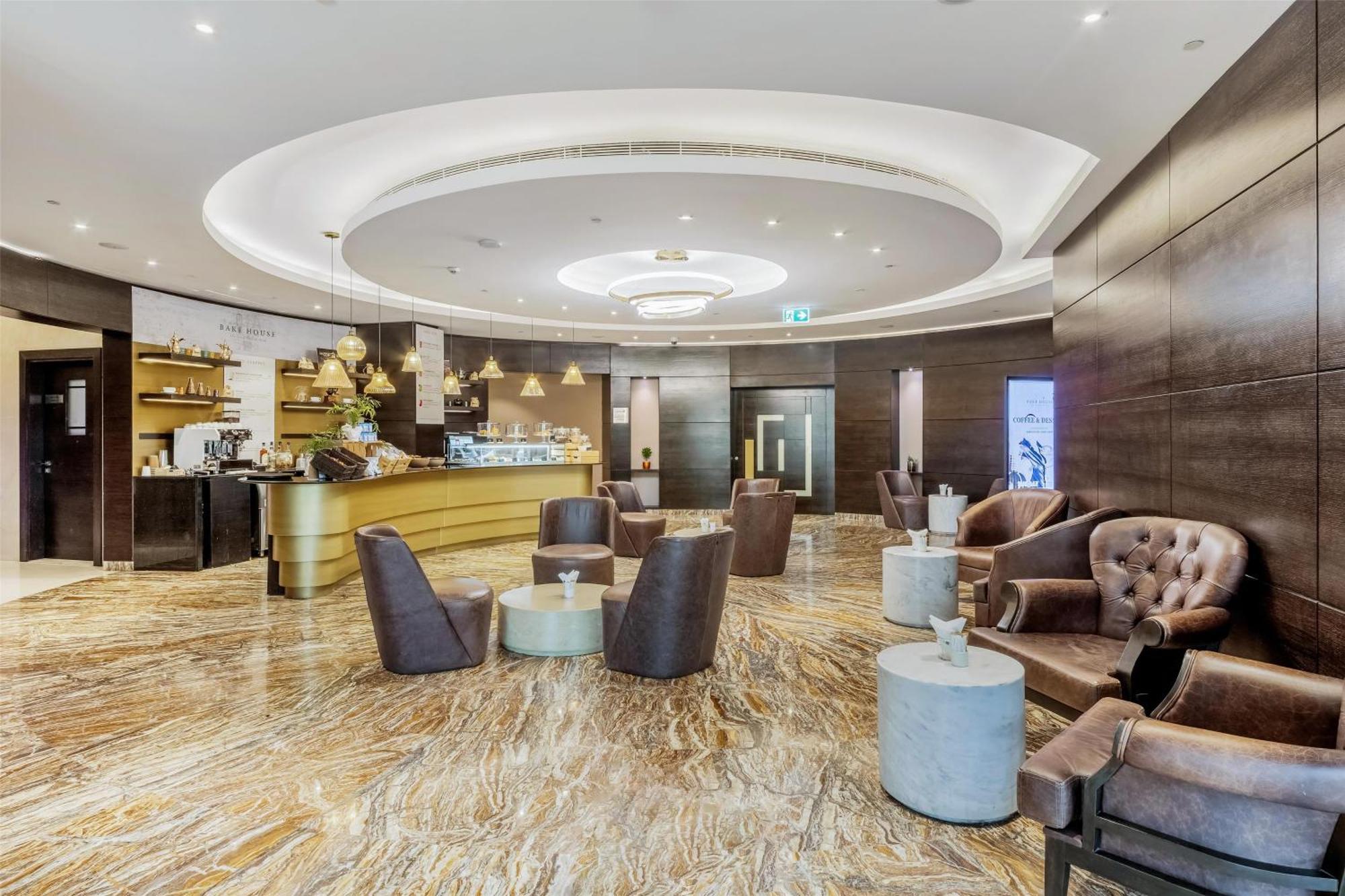Radisson Blu Hotel, Canal View 5* Dubai