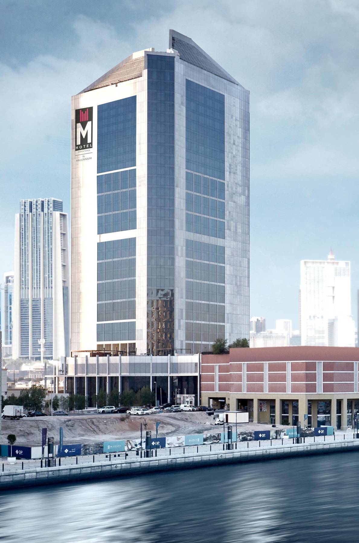 Millennium Downtown - Hotel 4*