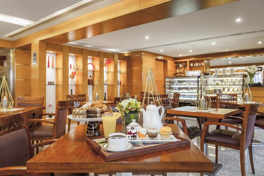 Golden Sands Hotel Apartment 3 3* Dubai