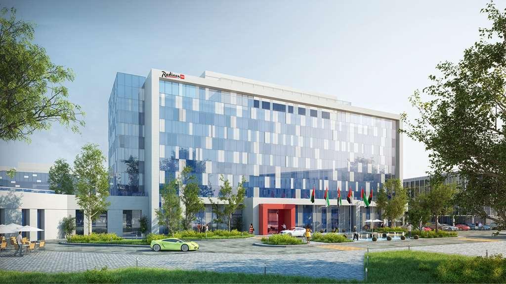 Radisson Red Silicon Oasis *